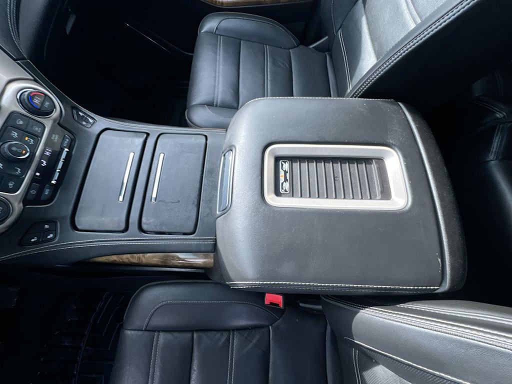 2017 GMC Yukon Denali 12