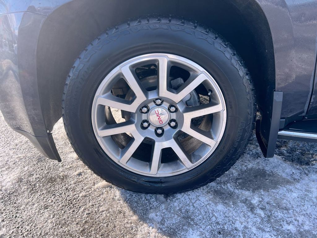 2017 GMC Yukon Denali 7