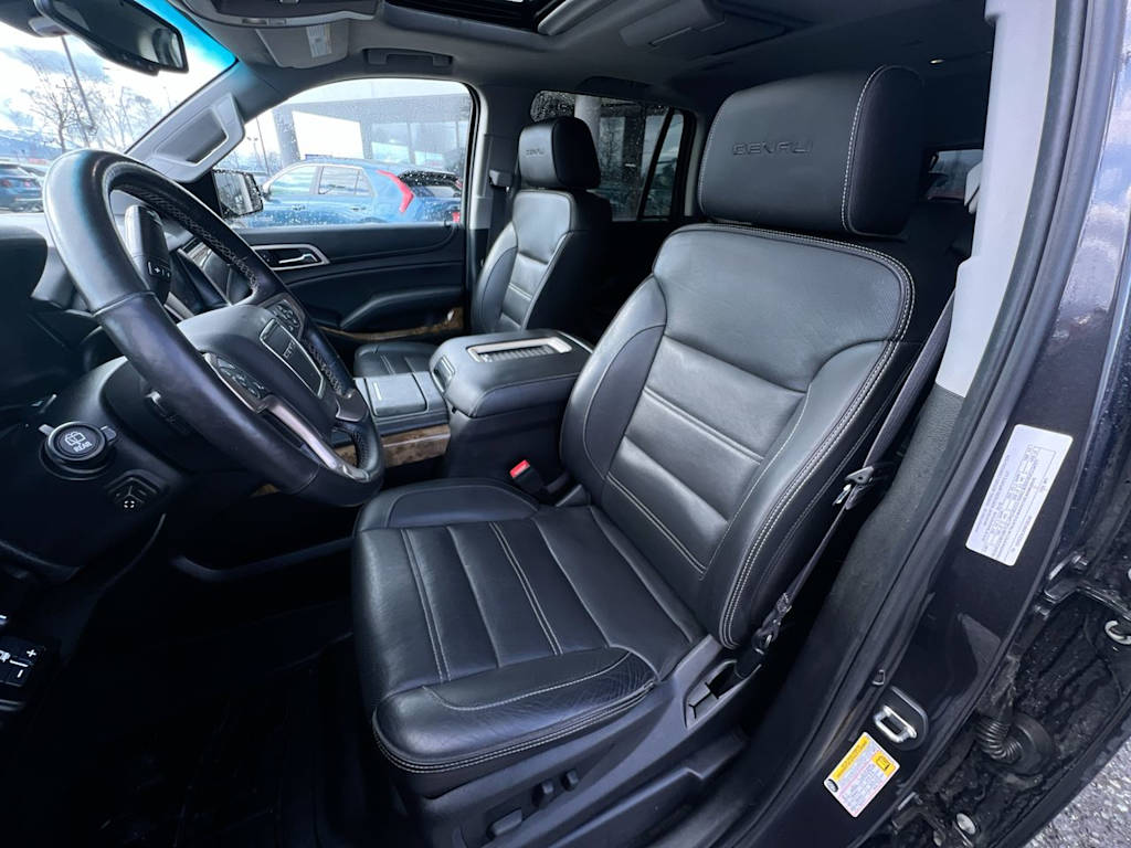 2017 GMC Yukon Denali 8
