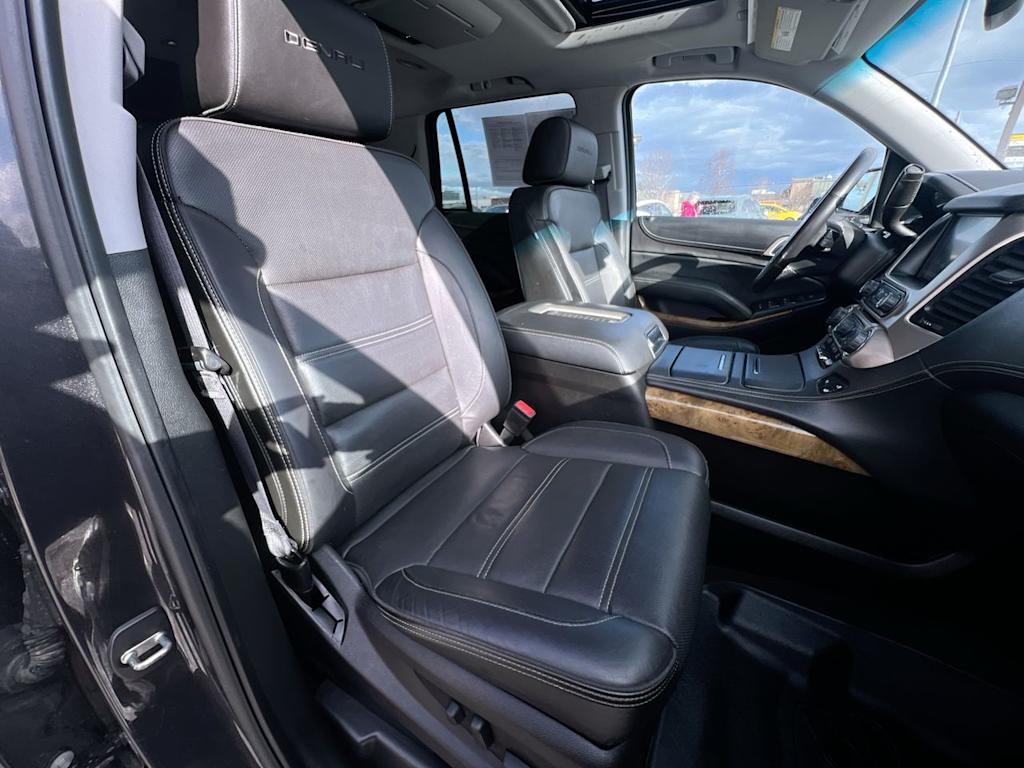 2017 GMC Yukon Denali 9
