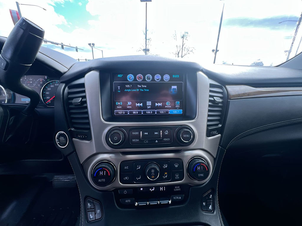 2017 GMC Yukon Denali 11