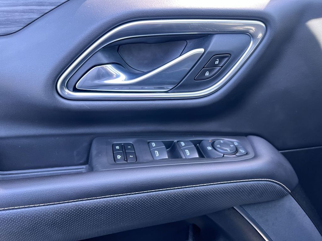 Thumbnail: 2021 GMC Yukon XL - 20
