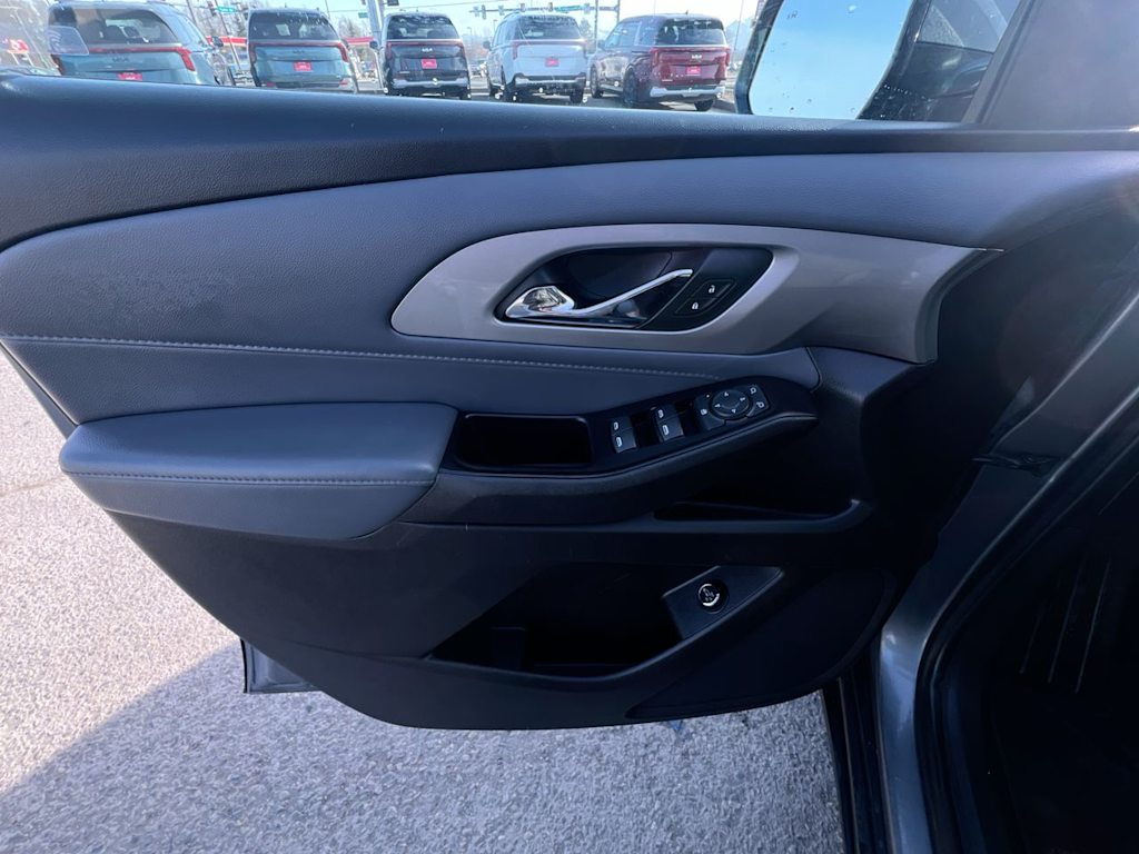 2020 Chevrolet Traverse LT 20