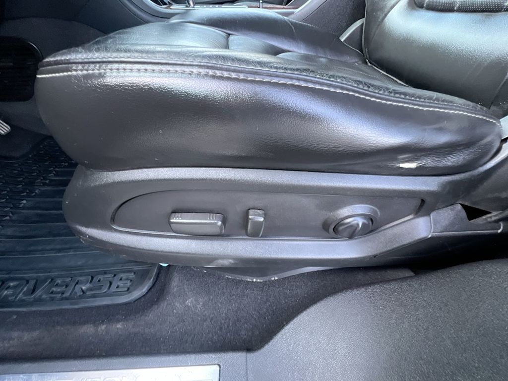 Thumbnail: 2013 Chevrolet Traverse - 20