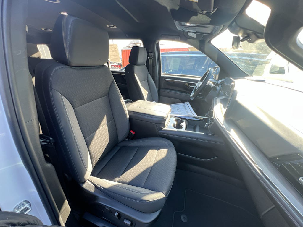 Thumbnail: 2025 Chevrolet Suburban - 10