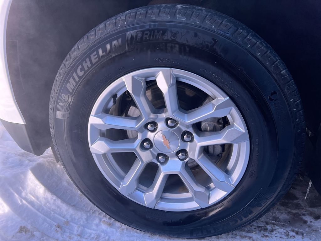 Thumbnail: 2025 Chevrolet Suburban - 8