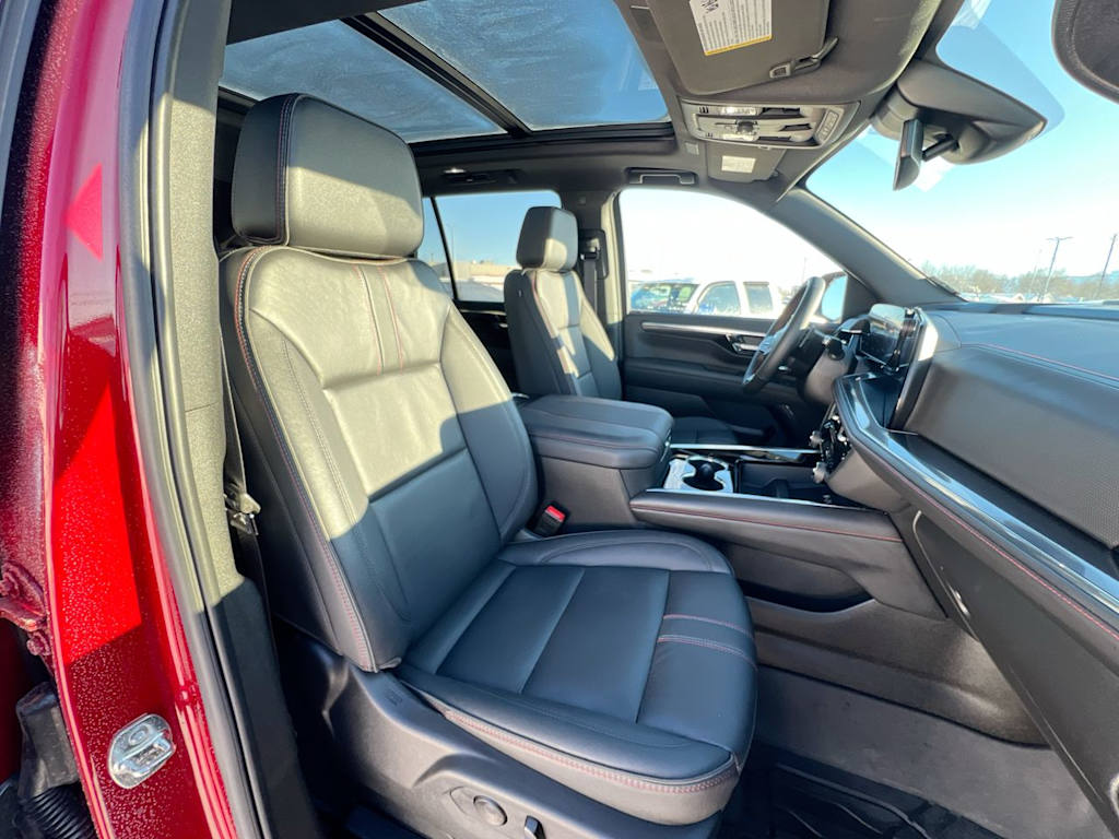 Thumbnail: 2025 Chevrolet Tahoe - 28