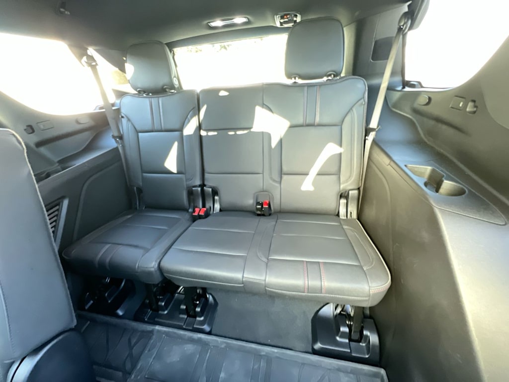 Thumbnail: 2025 Chevrolet Tahoe - 10