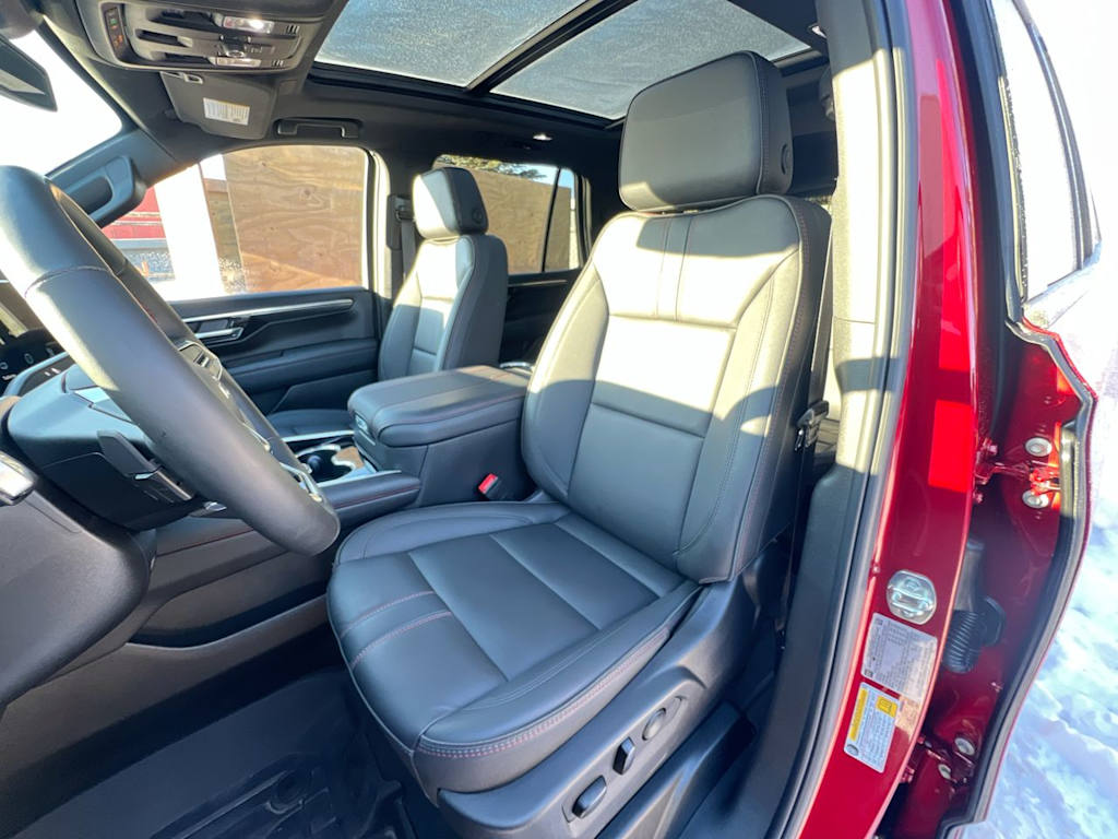 Thumbnail: 2025 Chevrolet Tahoe - 9