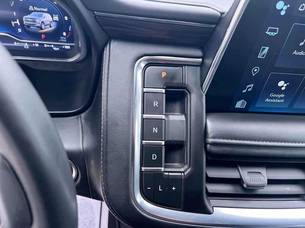 Thumbnail: 2023 Chevrolet Suburban - 12