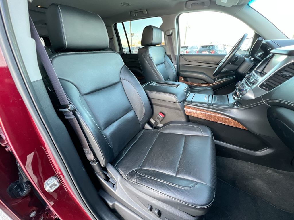 Thumbnail: 2017 Chevrolet Suburban - 28