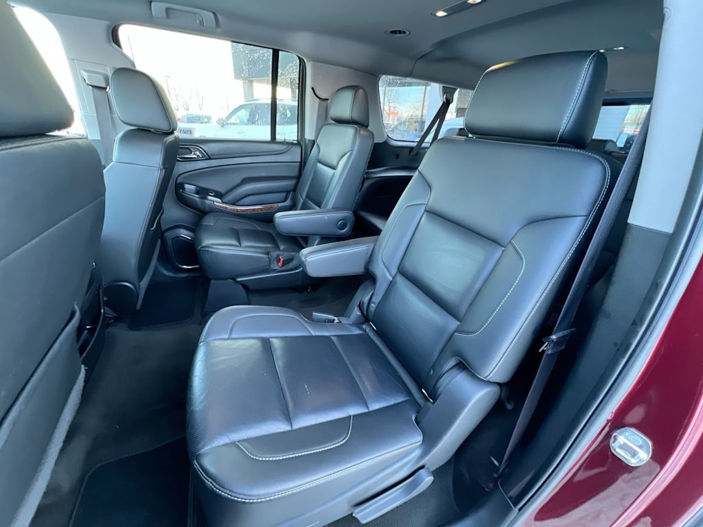 Thumbnail: 2017 Chevrolet Suburban - 10