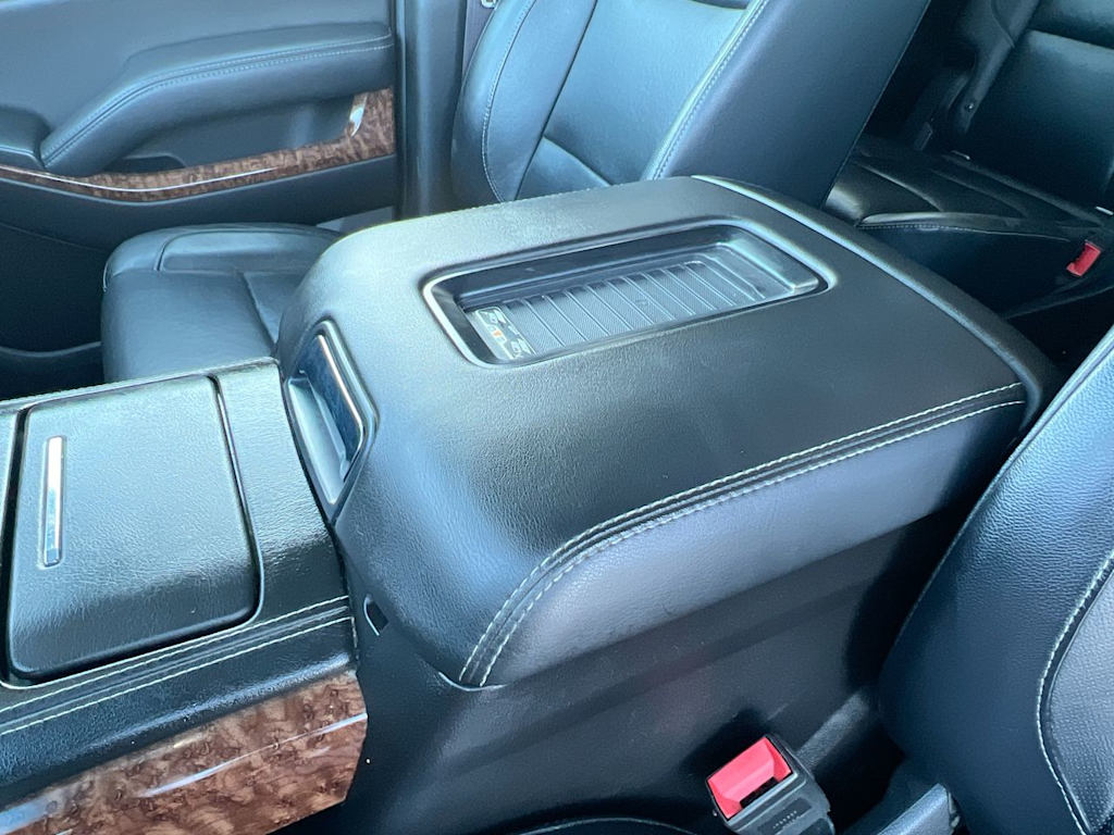 Thumbnail: 2017 Chevrolet Suburban - 9