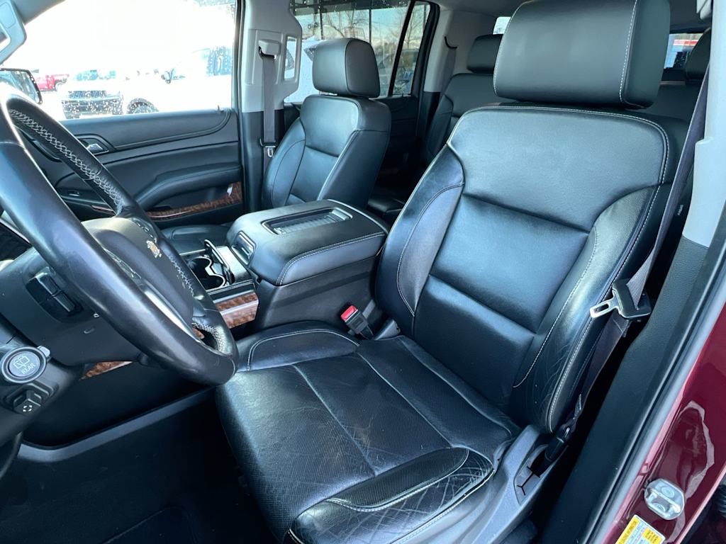 Thumbnail: 2017 Chevrolet Suburban - 8