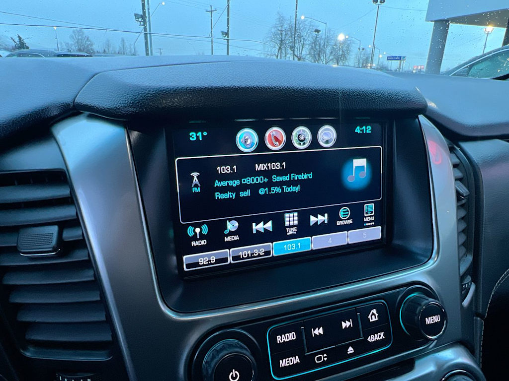 2017 Chevrolet Suburban Premier 10