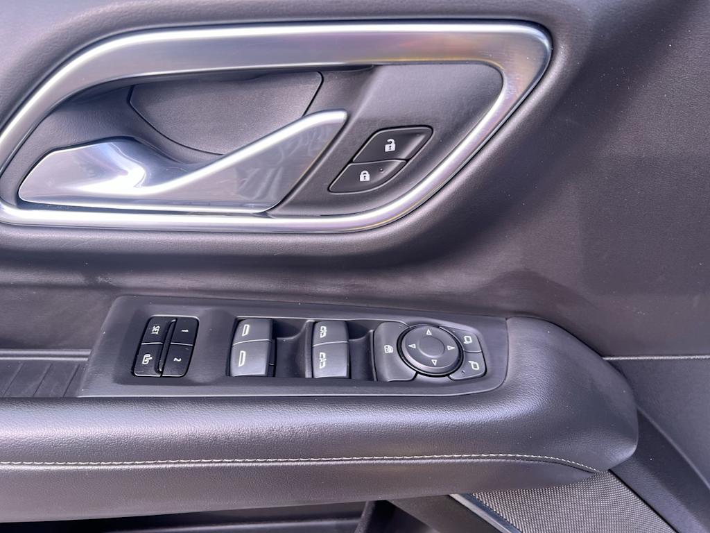 Thumbnail: 2024 Chevrolet Tahoe - 21