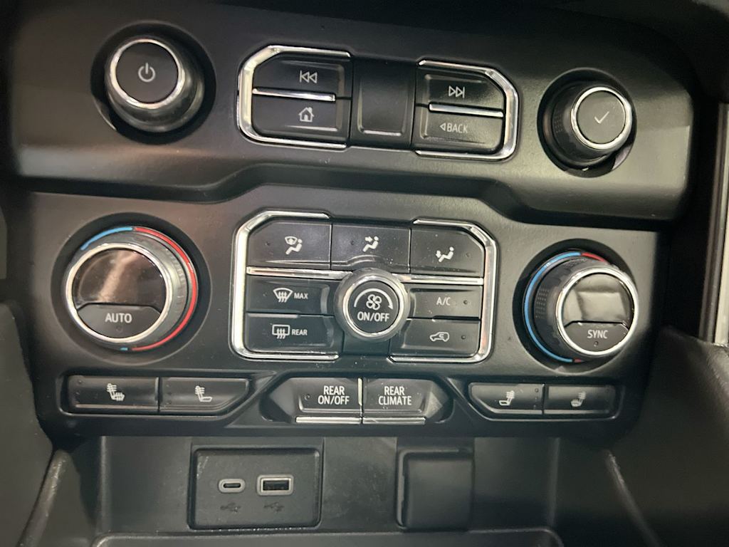 Thumbnail: 2023 Chevrolet Tahoe - 24