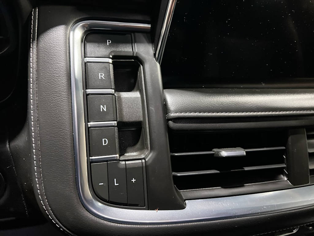 Thumbnail: 2023 Chevrolet Tahoe - 12