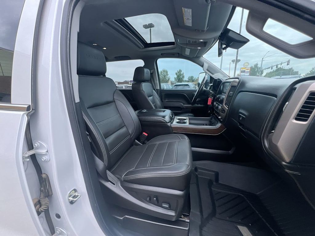 Thumbnail: 2018 GMC Sierra 3500 - 8