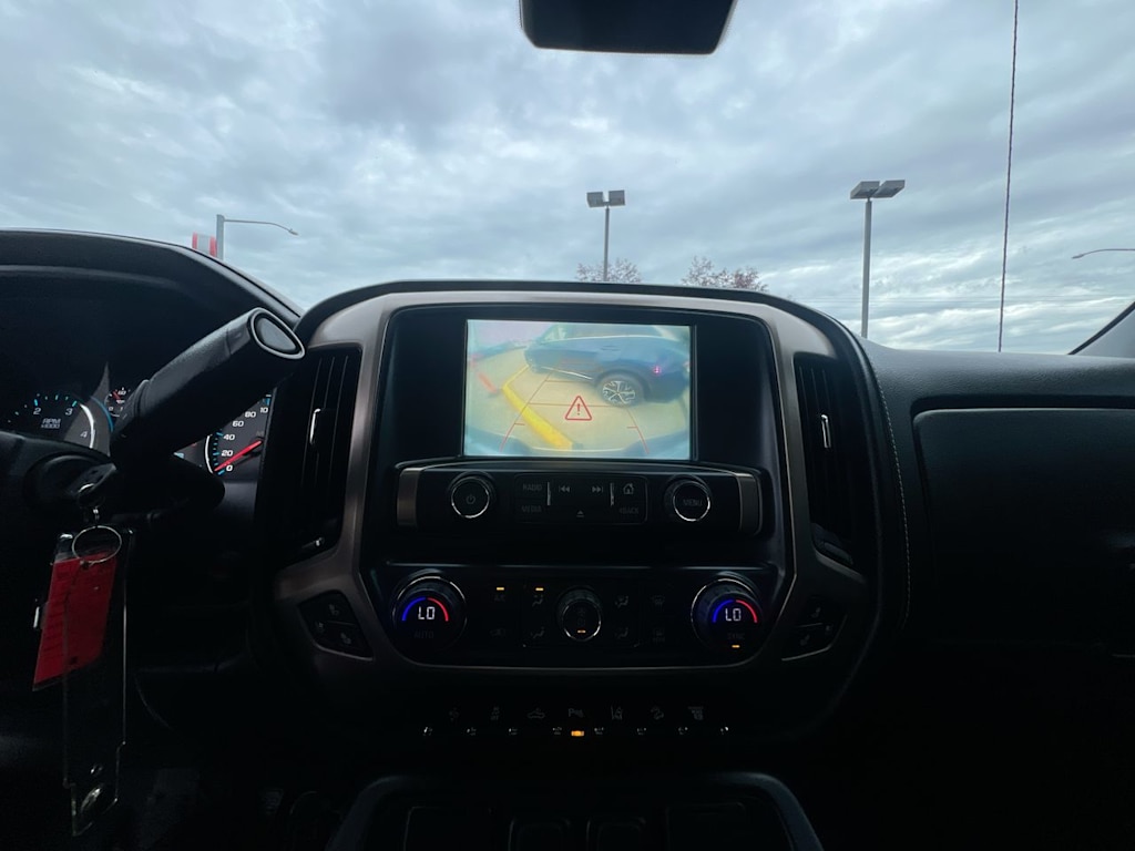 Thumbnail: 2018 GMC Sierra 3500 - 22