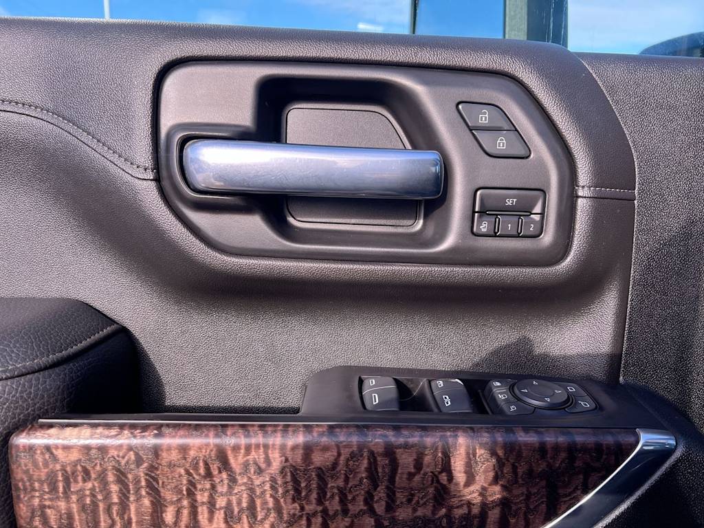 Thumbnail: 2021 GMC Sierra 2500 - 18