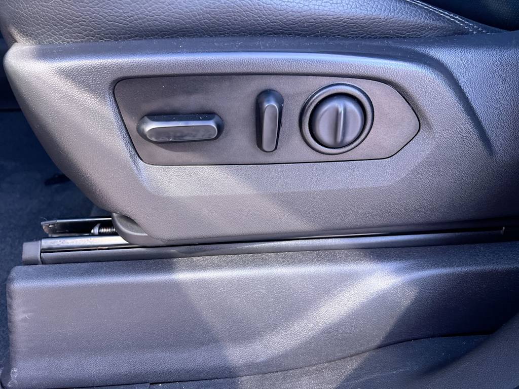 Thumbnail: 2021 GMC Sierra 2500 - 17