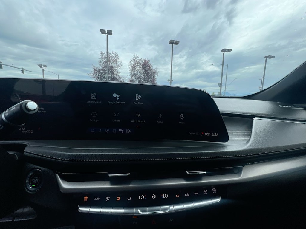 Thumbnail: 2024 Cadillac XT4 - 10