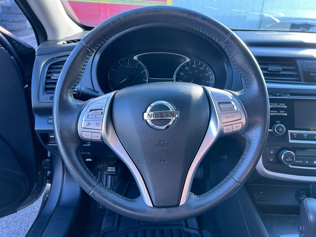 Thumbnail: 2017 Nissan Altima - 2