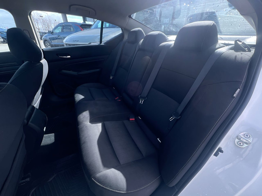 2019 Nissan Altima S 10
