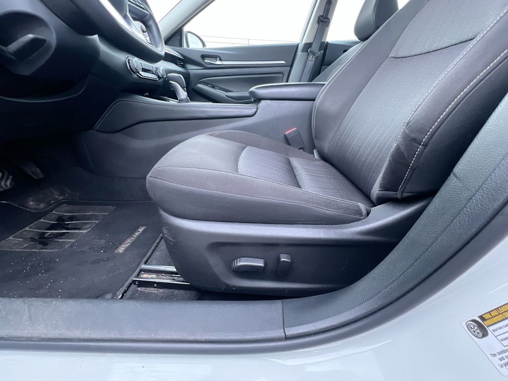 Thumbnail: 2023 Nissan Altima - 20