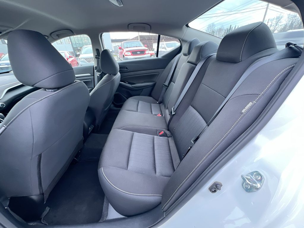 Thumbnail: 2023 Nissan Altima - 10