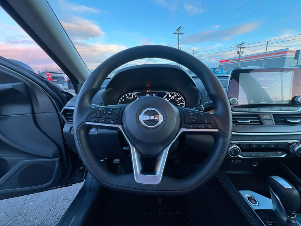 Thumbnail: 2023 Nissan Altima - 2