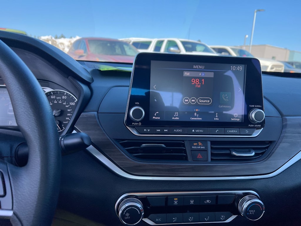 Thumbnail: 2025 Nissan Altima - 10