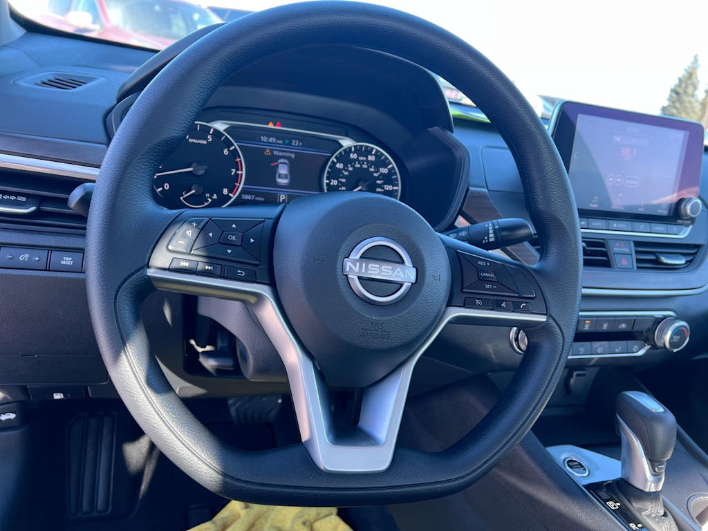 Thumbnail: 2025 Nissan Altima - 2