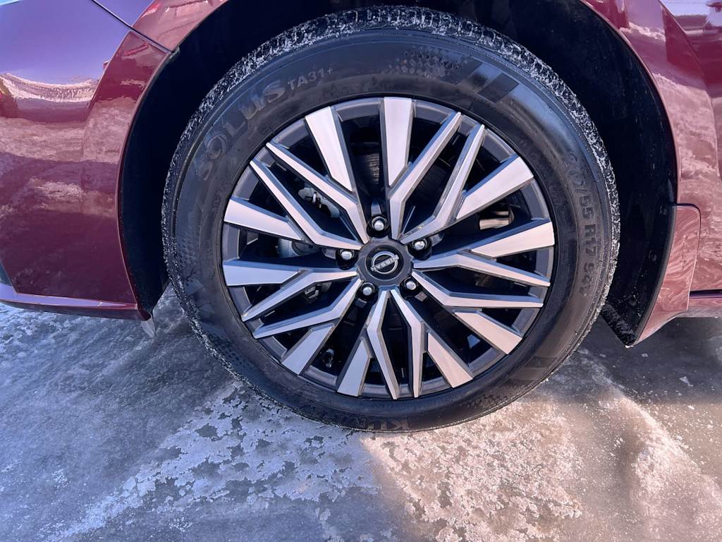 Thumbnail: 2025 Nissan Altima - 6