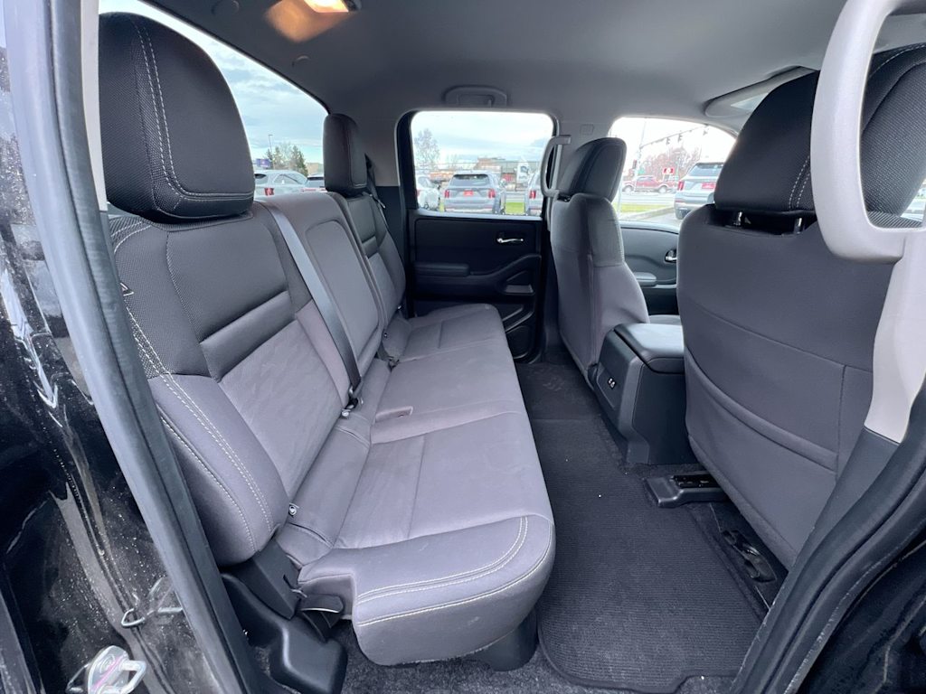 Thumbnail: 2024 Nissan Frontier - 25