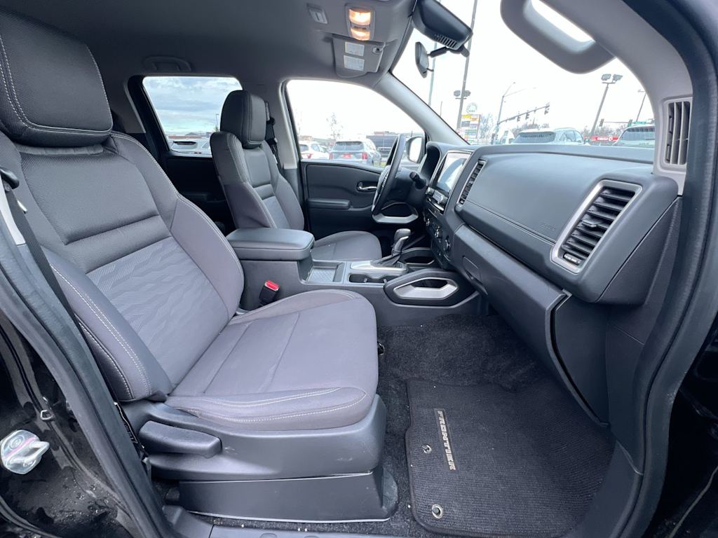 Thumbnail: 2024 Nissan Frontier - 28