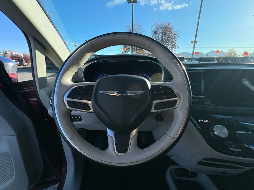 Thumbnail: 2020 Chrysler Pacifica - 2