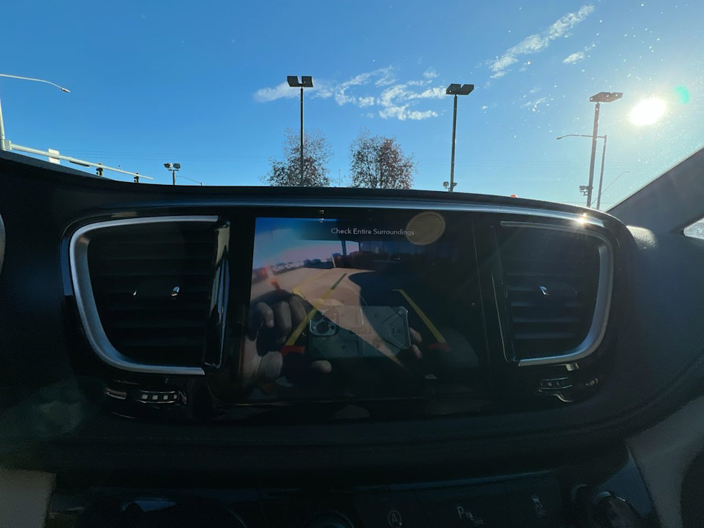 Thumbnail: 2020 Chrysler Pacifica - 22