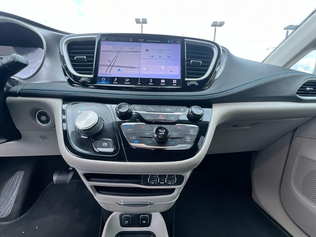 Thumbnail: 2021 Chrysler Pacifica - 23