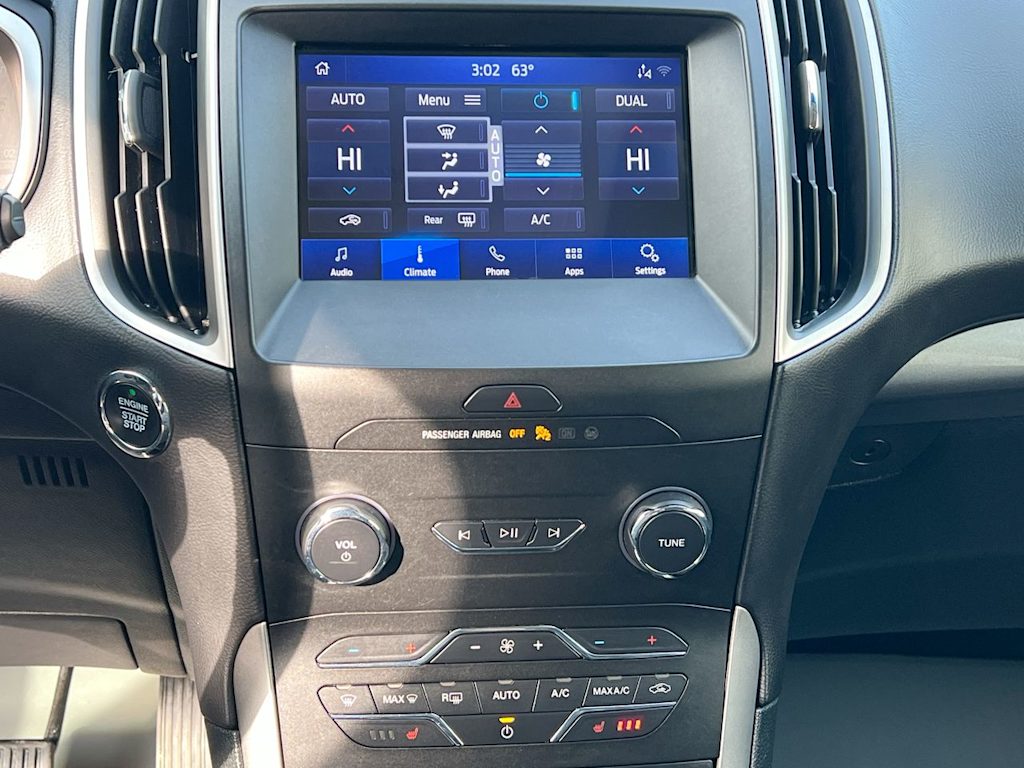 Thumbnail: 2020 Ford Edge - 23