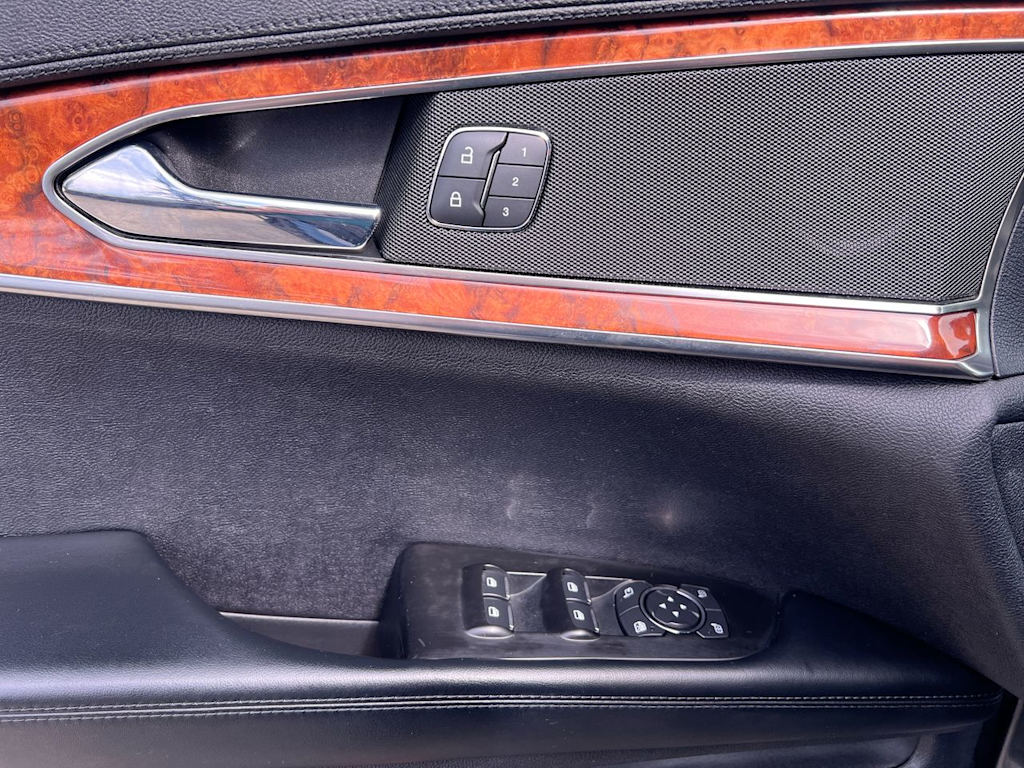 Thumbnail: 2019 Lincoln Nautilus - 21