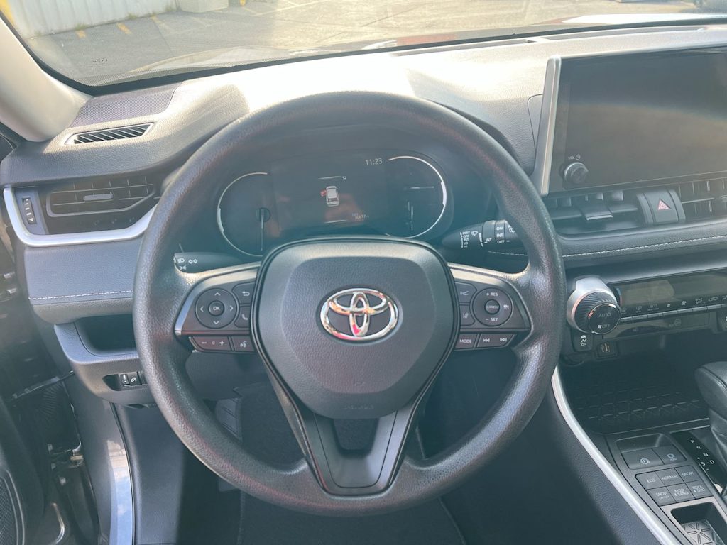 Thumbnail: 2025 Toyota RAV4 - 2