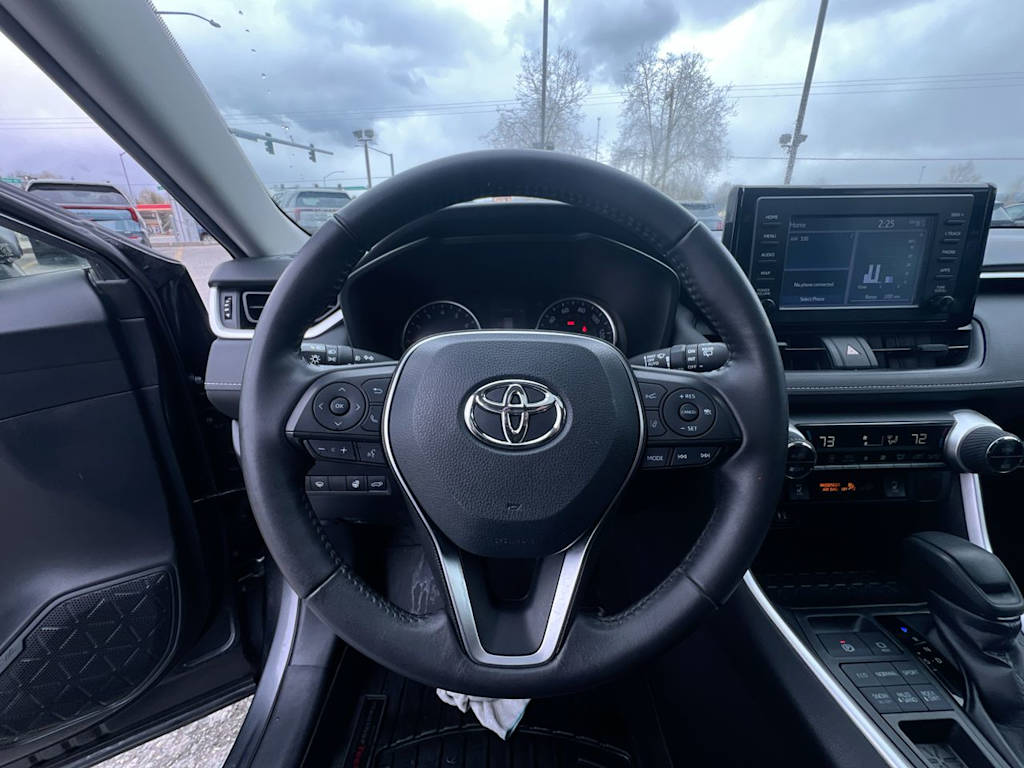 2019 Toyota RAV4 XLE 2