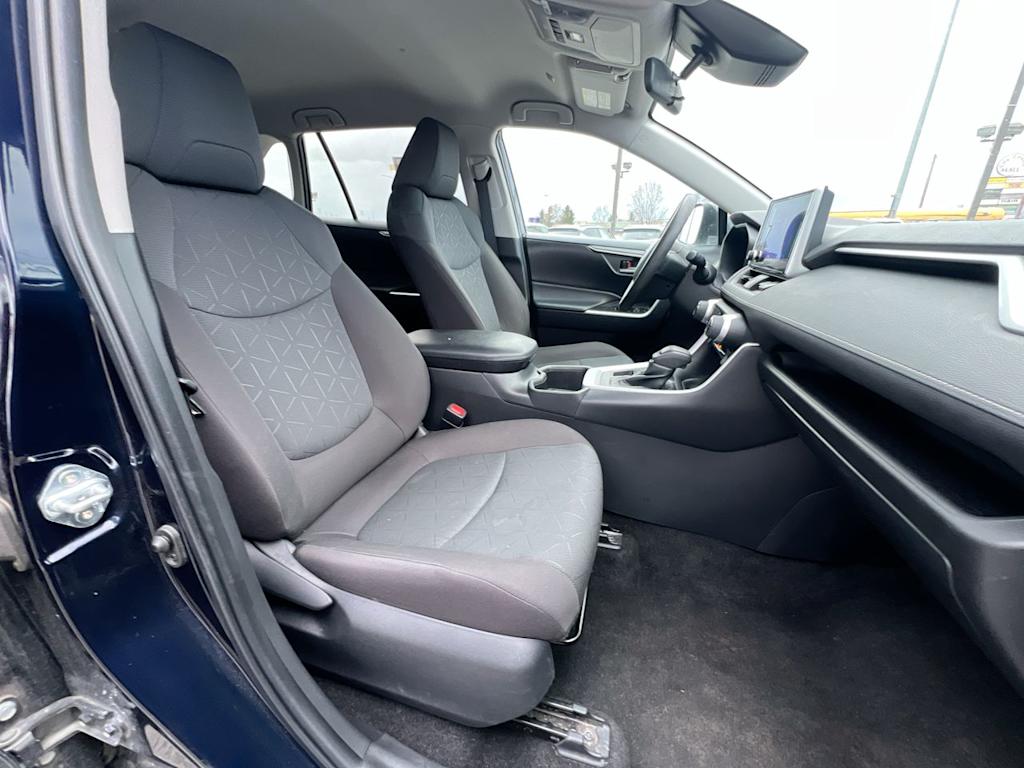 Thumbnail: 2023 Toyota RAV4 - 28