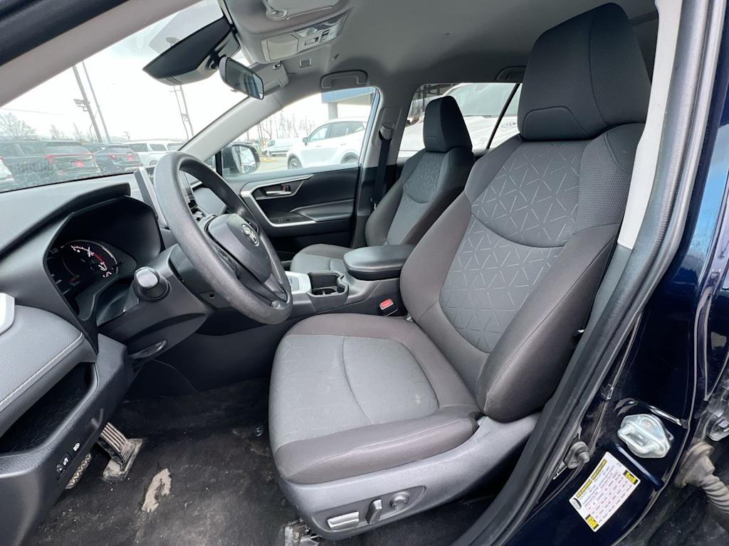 Thumbnail: 2023 Toyota RAV4 - 9