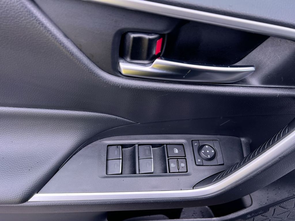 Thumbnail: 2024 Toyota RAV4 - 20