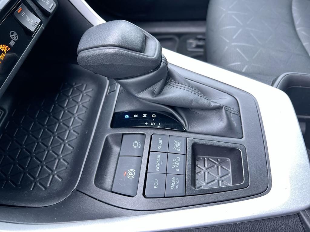 Thumbnail: 2024 Toyota RAV4 - 11