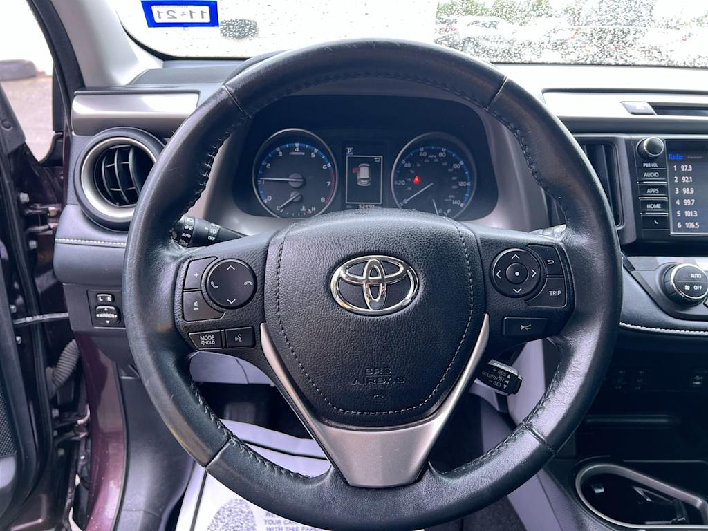 Thumbnail: 2018 Toyota RAV4 - 2