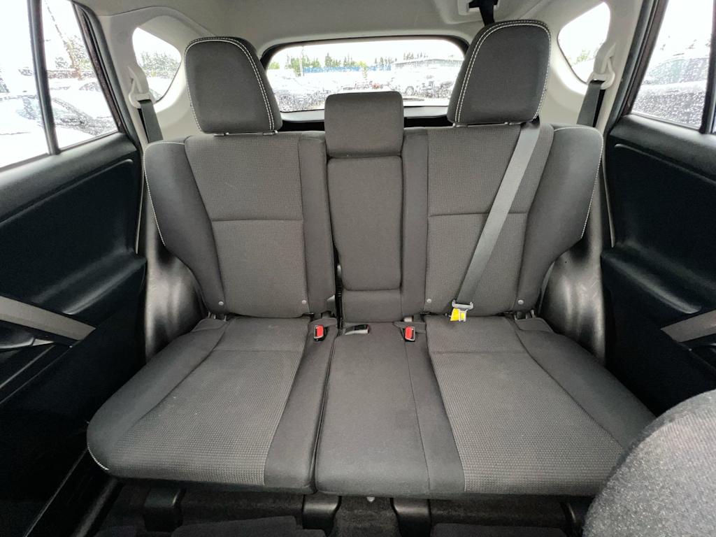 Thumbnail: 2018 Toyota RAV4 - 10